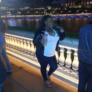 Meet your Posher, Kelly